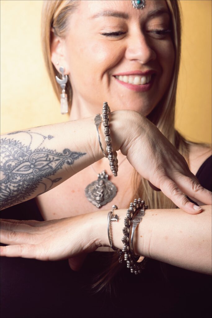 Bangles Ananta – अनन्त