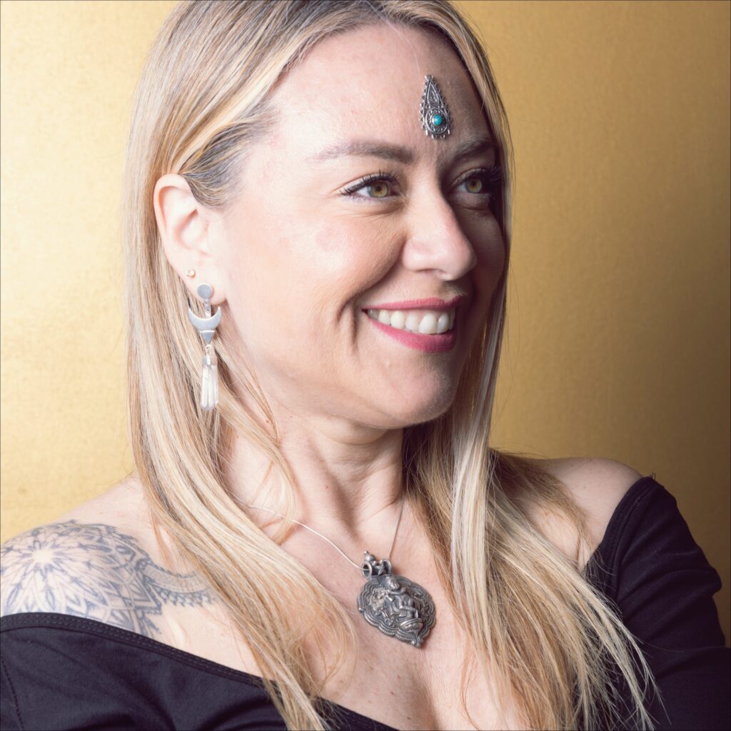 Kundala Chandra – कुंडल चंद्र