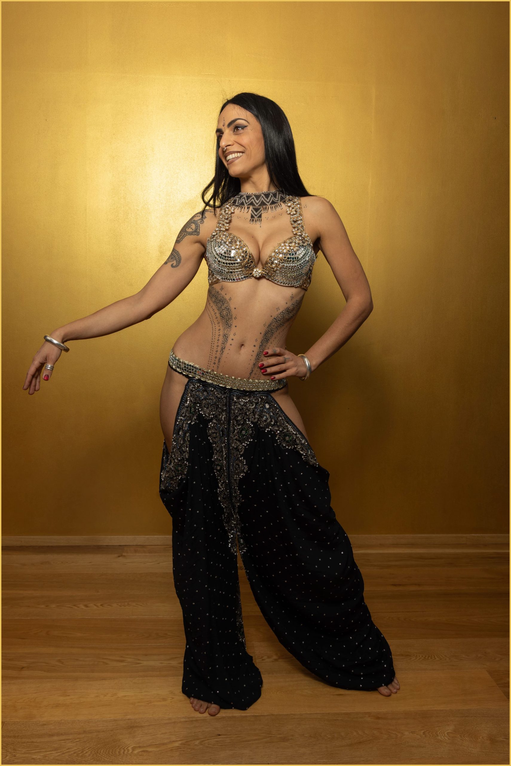 Dupatta Devi Pants - Noor Black