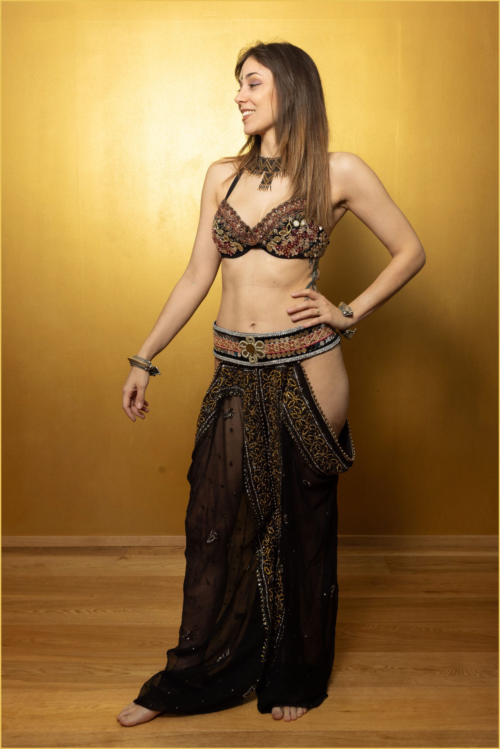 Dupatta Devi Pants – Zareen Black