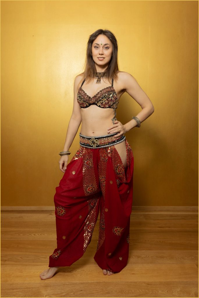 Dupatta Devi Pants – Rani Red